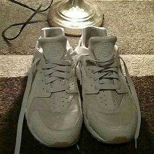 Nike haurachies in excellwnt comdition